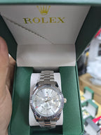 Silver Dial Luxury Style Watch for Men